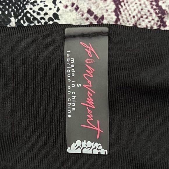 NWT Free People Movement The Way Home Anaconda Venom Combo Snakeskin Shorts - Picture 9 of 9